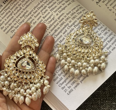 VATSALYA creation Uncut Kundan White Pearl fitted Alloy Earring Set