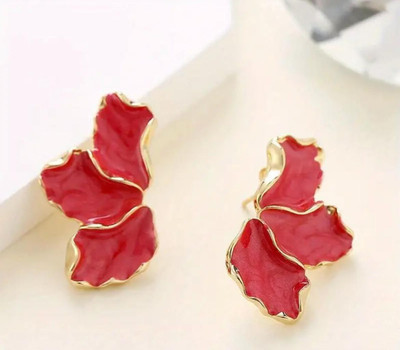 The Muse Red leaves Alloy Stud Earring, Earring Set