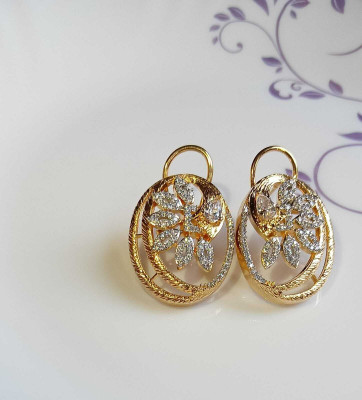 VividHoor Oval Stud Earring For Women 23 White Zircon Brass Stud Earring