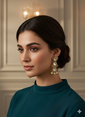 zoki Nazakat Kundan Jhumkas Gold Stud Earring