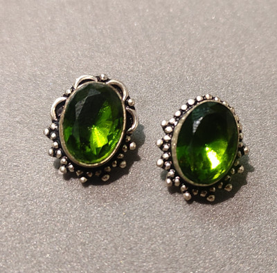 Lejakart Elegant Oval Green Stone Studded Eartops Alloy Stud Earring