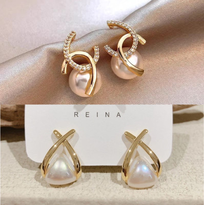 Saugaat Craft Western Style Trending Combo Pack of 2 Korean Studs Earrings For Women And Girls Cubic Zirconia, Crystal, Pearl Alloy Drops & Danglers, Rhinestone Studs, Stud Earring, Earring Set