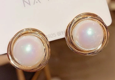 kohinoor creations Vintage Big Pearl Korean Earrings for Women Alloy Stud Earring