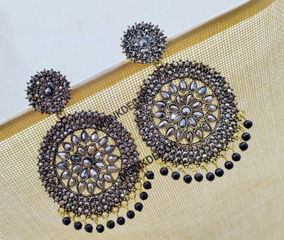 MONKDEOCR Stylish Round Gola Stone Artificial Alloy Stud Earring