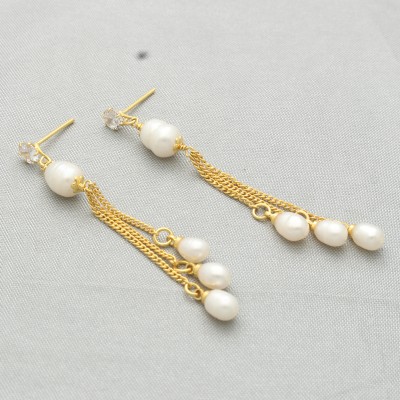 Sri Jagdamba Pearls Dheera Pearl Earrings Pearl Mother of Pearl Earring Set