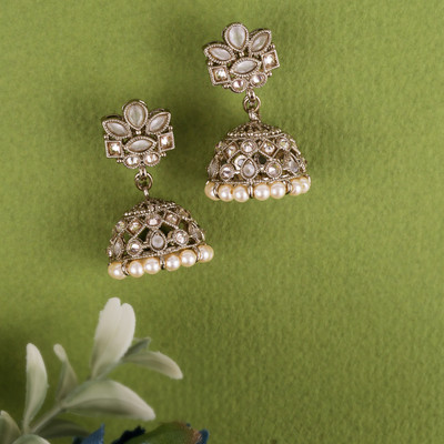 Saloni Fashion Jewellery Flower Design White Kundan Stone Antique Gold Plated Jhumki Earring For Women Cubic Zirconia Alloy Jhumki Earring