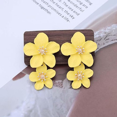 Rashnaworld 1_15_0050_ YELLOW FLOWER EARRING Alloy Drops & Danglers