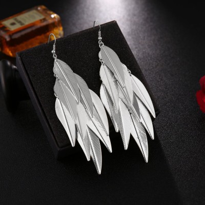 QUECY Silver Leaf Tassels Dangler Earrings for Women Alloy Drops & Danglers