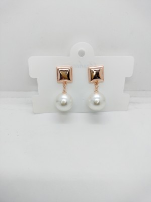 Hub Of Trinket 10002 Pearl Stainless Steel Stud Earring