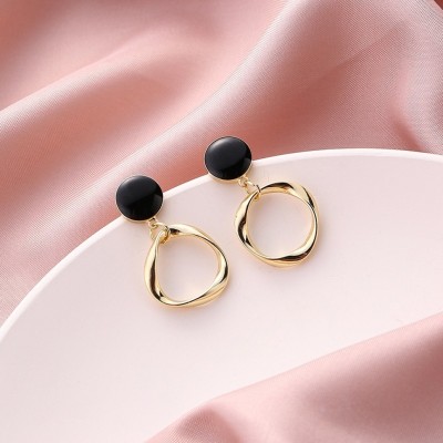 MYKI MYKI Basic Essential Dangle Gold & Black Earring For Women & Girls Alloy Stud Earring