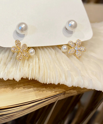 Vembley Korean Floral White Pearl Studded Stud Earrings Metal Stud Earring