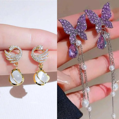Saugaat Craft Western Style Trending Combo Pack of 2 Korean Studs Earrings For Women And Girls Alloy Drops & Danglers, Stud Earring, Earring Set