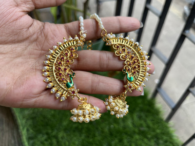 ALANKARSTORE Earcuff_Green_Meena Alloy Cuff Earring