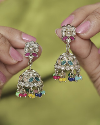Saloni Fashion Jewellery Round and Pear Shape Silver Plated Pearl Multi Kundan Stone Jhumki Earring Cubic Zirconia Alloy Jhumki Earring