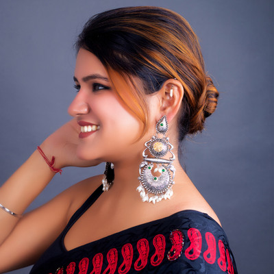 zoki Swirl Rose Gold Earrings Crystal Crystal Jhumki Earring