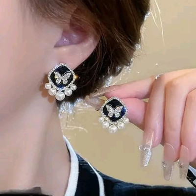 MAHADEV CREATION Beautiful Temperament Retro Earring Crystal Alloy Stud Earring