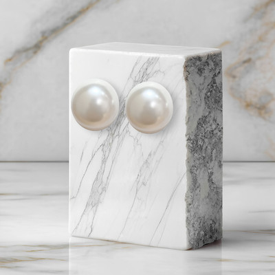 alysa Classic Crystal Big Round Shape Pearl Ball Oversize Earring Pearl Alloy Stud Earring