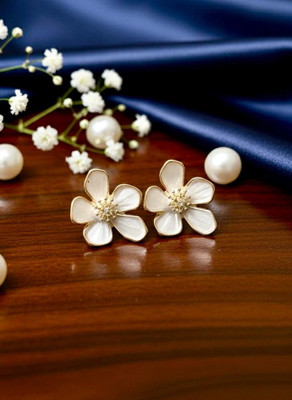 ShineNglitz Shine N Glitz white Flower Earrings Studs Alloy Stud Earring