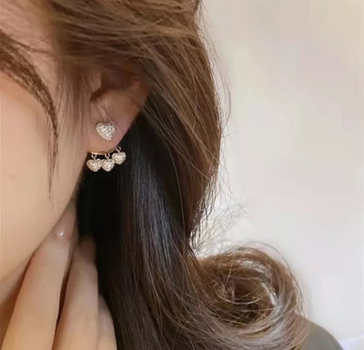 TheVineGirl TheVineGirl Korean Studded Heart Tassels Shiny Stud Earrings Alloy Stud Earring