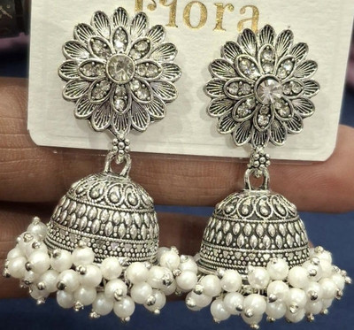 SAKETHAM White N Gold Alloy Jhumki Earring
