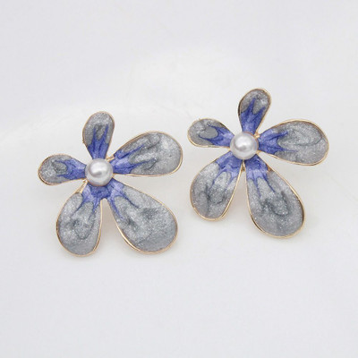alya jewels Blue Women Floral Pearl Alloy Stud Earring