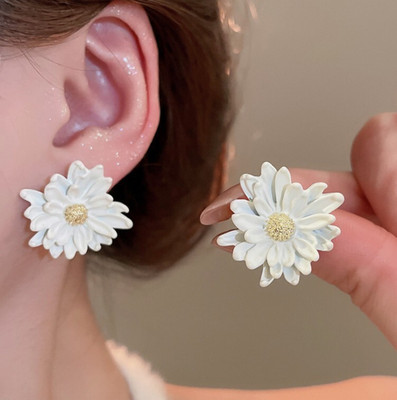 AKISON JEWELS White Flower Stud Earrings For Women Girl Korean earring Western Stylish Floral Alloy Earring Set, Stud Earring