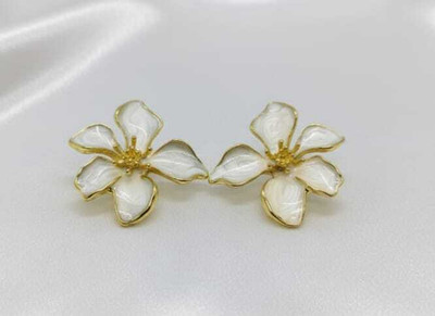Defashions White Enamel Floral Stud Earrings For Women Cubic Zirconia Brass Stud Earring