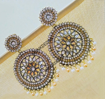 MONKDEOCR Stylish Round Gola Stone Artificial Alloy Stud Earring