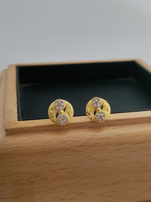 vadhvalaenterprise niva Brass Stud Earring