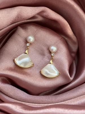 Digital Dress Room Fresh Water Pearl Earrings Triangle Dangler Drops Designs for Women Pearl Brass Drops & Danglers