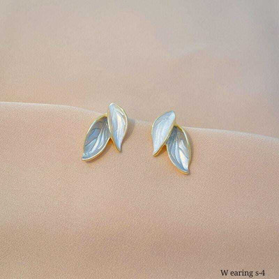 JIPPA women earring Metal Stud Earring