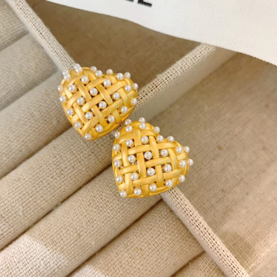 MEENAZ Heart Earrings for women korean stylish Studs golden ear rings Anti Tarnish Pearl Alloy, Metal, Stainless Steel Jhumki Earring, Chandbali Earring