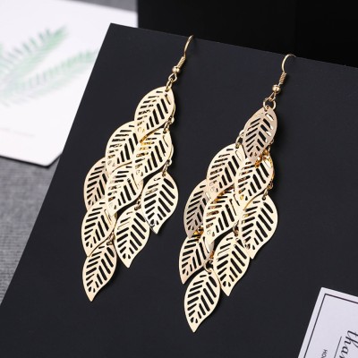 QUECY Golden Leaf Veiner Tassels Dangler Earrings for Women Alloy Drops & Danglers