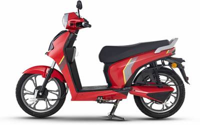 BGauss BG D15 Pro Booking for Ex-showroom Price (With Charger, Racing Red)