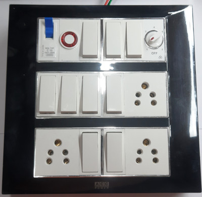 BAHUL Wall surface black and white 1 6 A Three Pin Socket