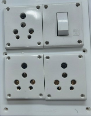 BAHUL B06895 15 A Three Pin Socket