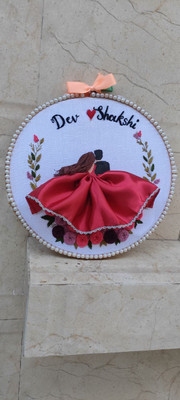 SnigyCraft couple red bold dress999 Embroidery Hoop(Pack of 1)