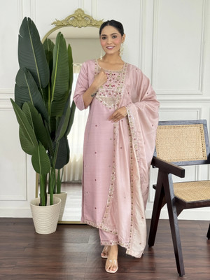 PILUDI HOUSE Women Kurti Pant Dupatta Set