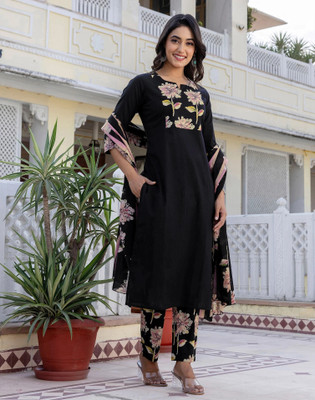 Skylee Women Kurta Pant Dupatta Set