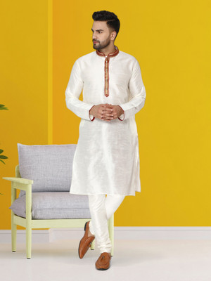 SKAVIJ Men Kurta Churidar Set