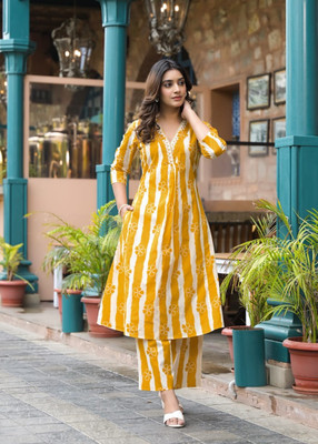 raj collection Women Kurta Pant Set