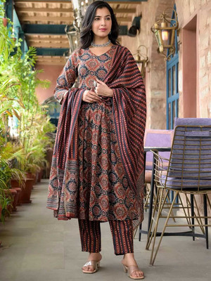 MAK FASHION Women Kurta Palazzo Dupatta Set