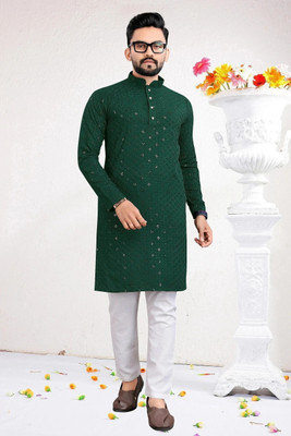 VALAKI Men Kurta Pyjama Set