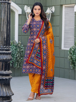 TextileCloth Printed Kurta, Trouser/Pant & Dupatta Set