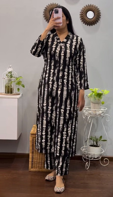 teena fashion Women Kurta Palazzo Set