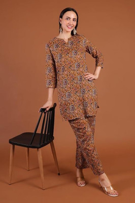 Floro Women Kurti Pant Set