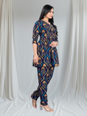 KANUDA Women Kurta Pant Dupatta Set