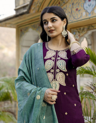 Skylee Women Kurta Pant Dupatta Set