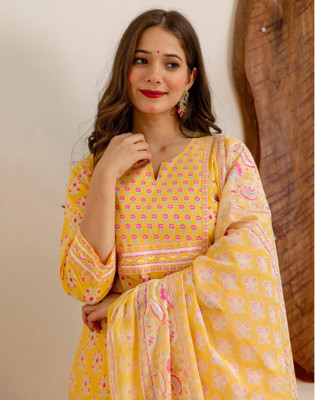 Skylee Women Kurta Pant Dupatta Set