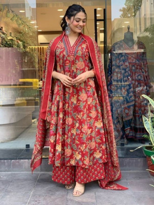 Nirvaan Women Kurta Pant Dupatta Set